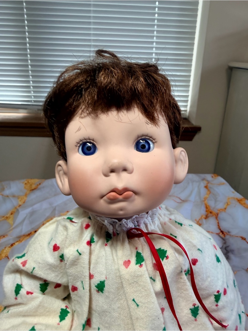 Lee Middleton Christmas doll 1979 vintage